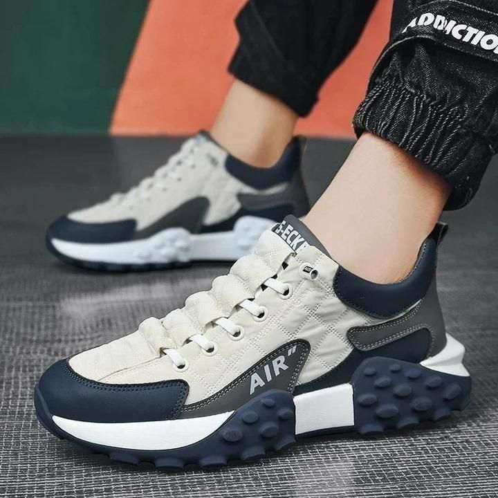 AIR Thick Base Sneaker